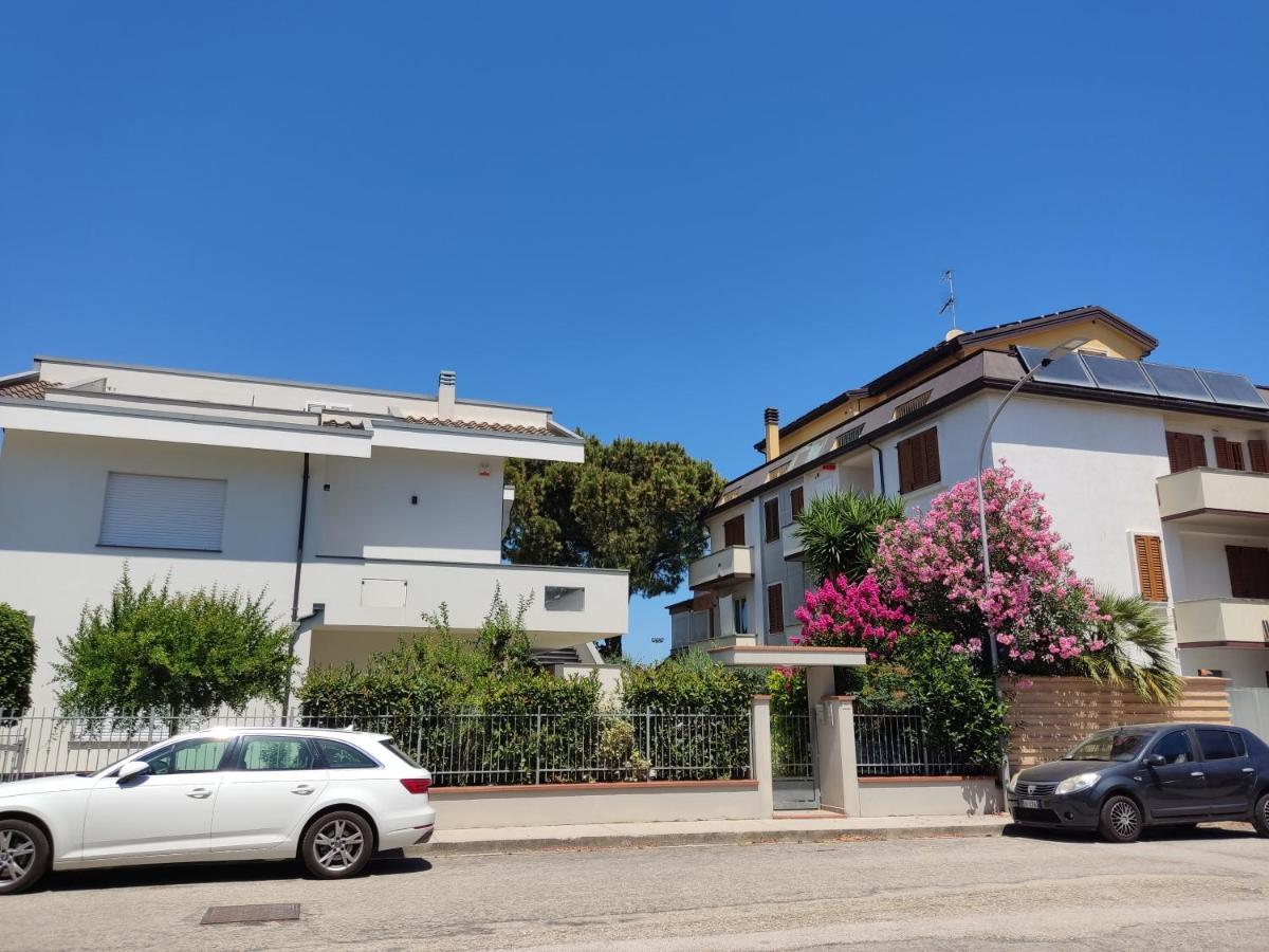 Porto SantʼElpidioLillananna Reloadアパートメント エクステリア 写真